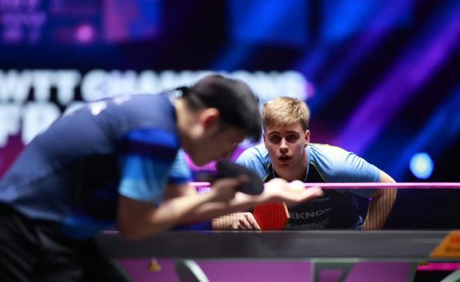 他的出院和 他的出院和