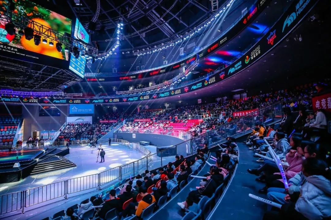 赛季表现稳 赛季表现稳